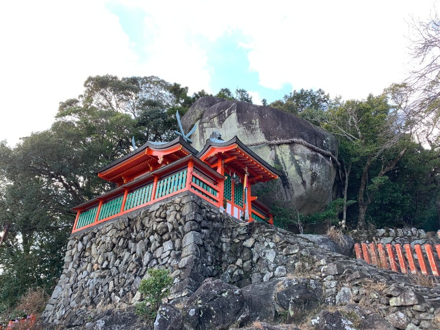 神倉神社とゴトビキ岩