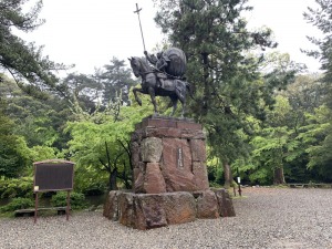 前田利家の騎馬像